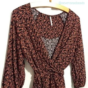 💘Free People Flowy Top